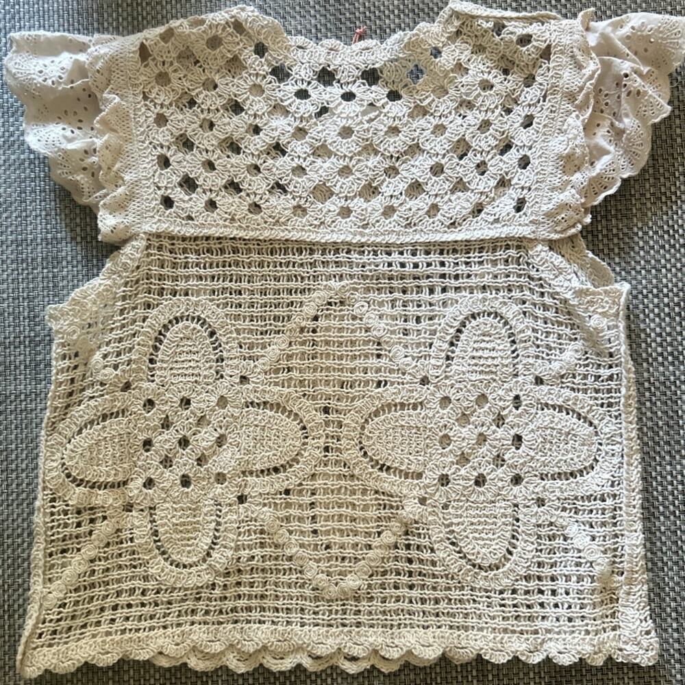 SKIES ARE BLUE NWT 100% Cotton Crochet Flutter Sleeve Vest Top Natural Beige L - Picture 3 of 6